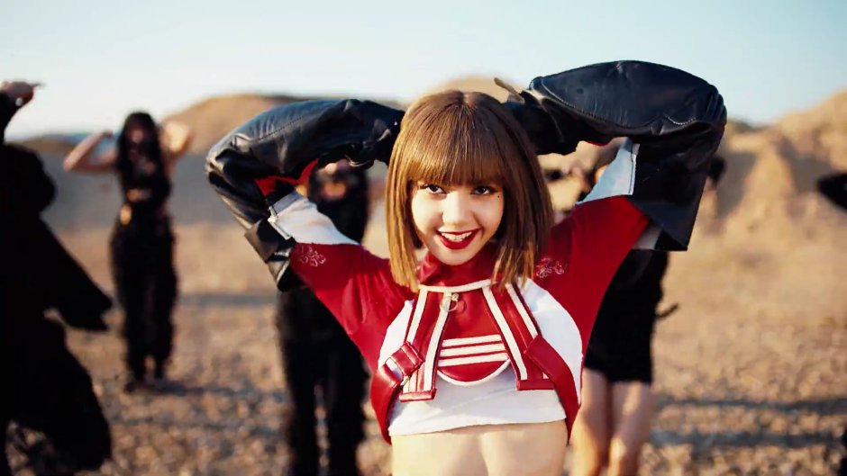 Lalisa Love Me