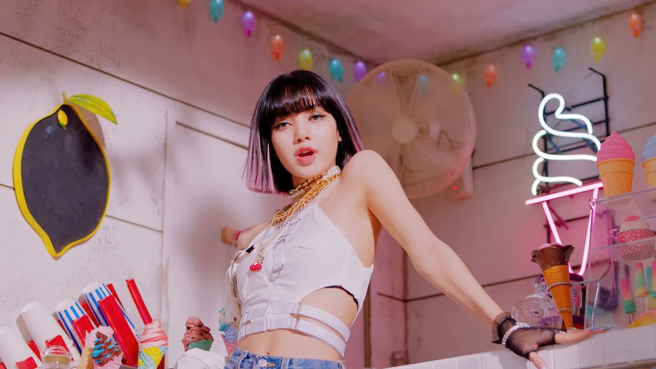 Lisa Money MV
