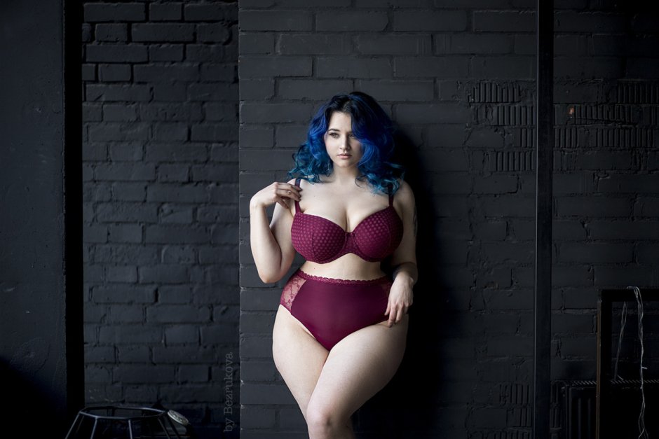 Brook Bailey Model Plus Saiz