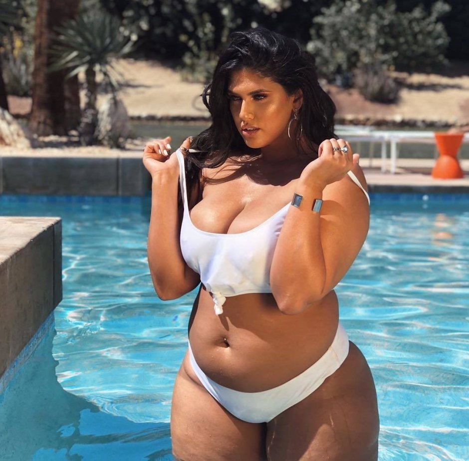 Model Latisia Thomas