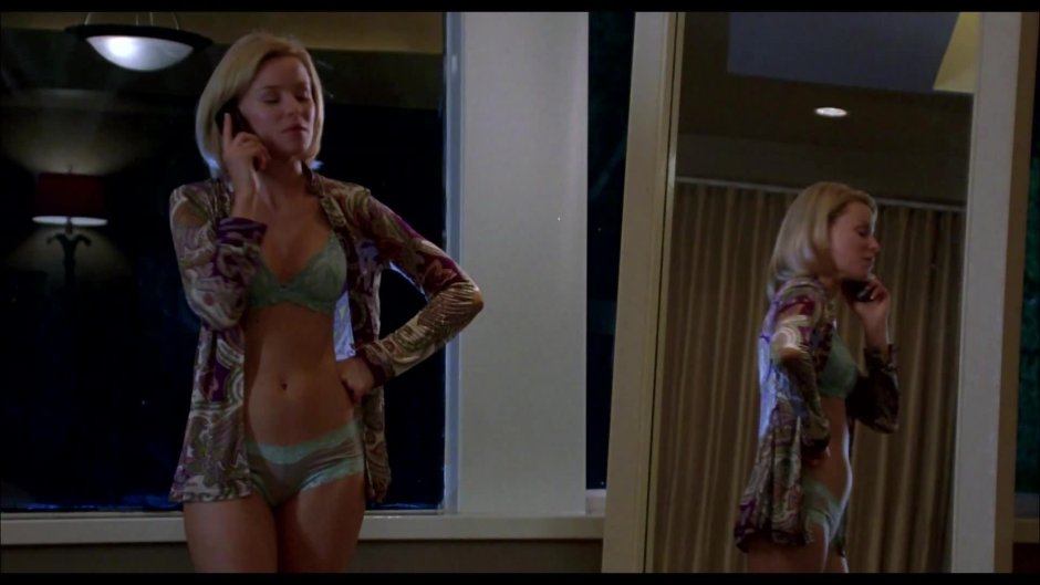Elizabeth Banks Blonde on the air