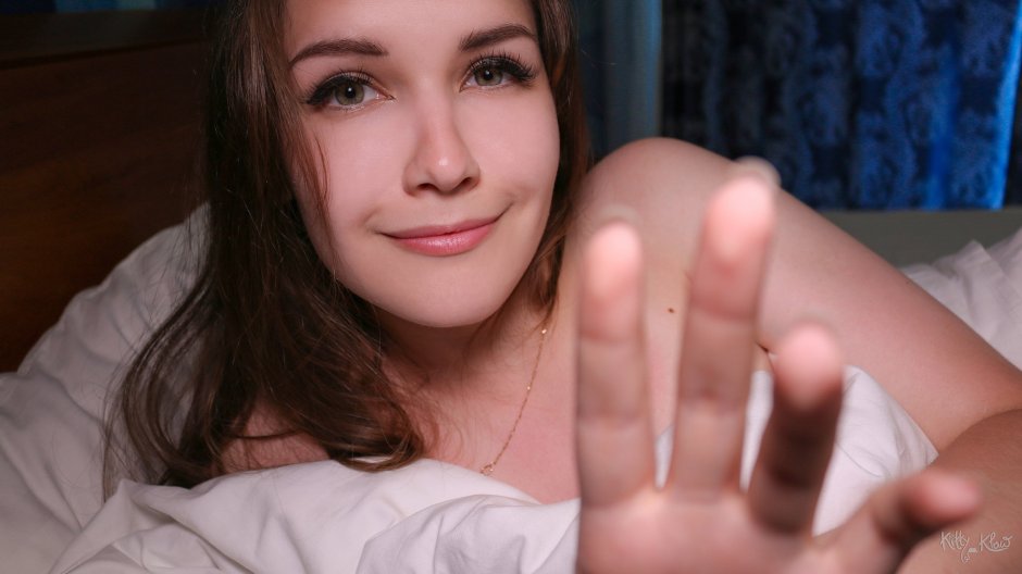 Asmr Honeygirl Plum