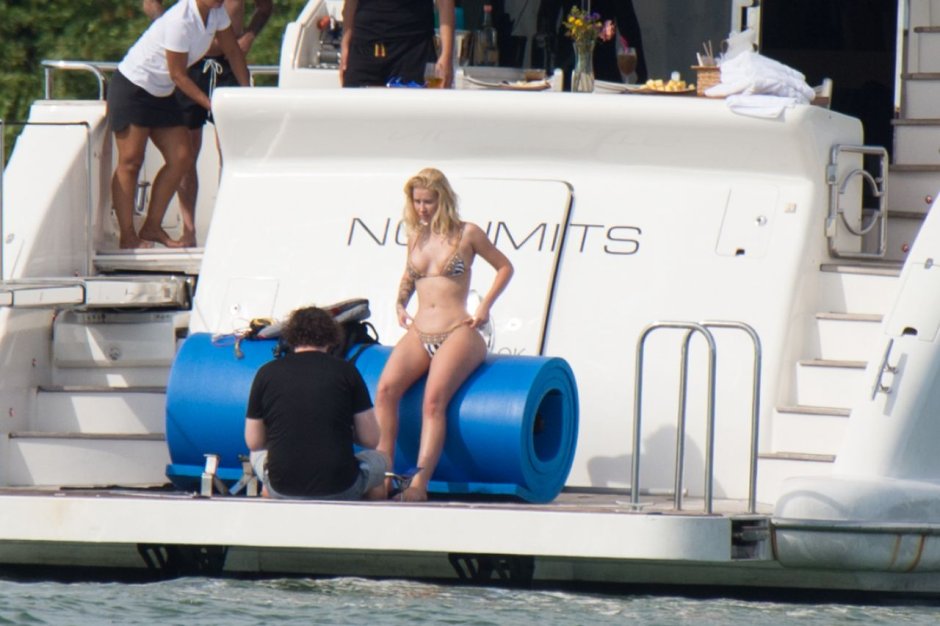 Iggy Azalea +18