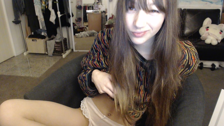 Miss Alice 94 Selfies