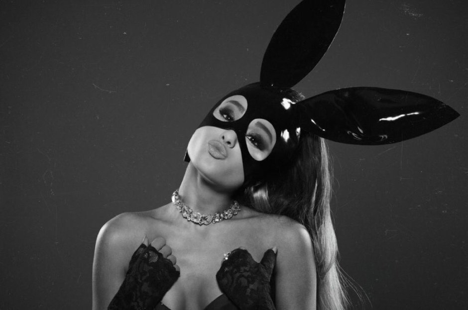 Ariana Grande mask