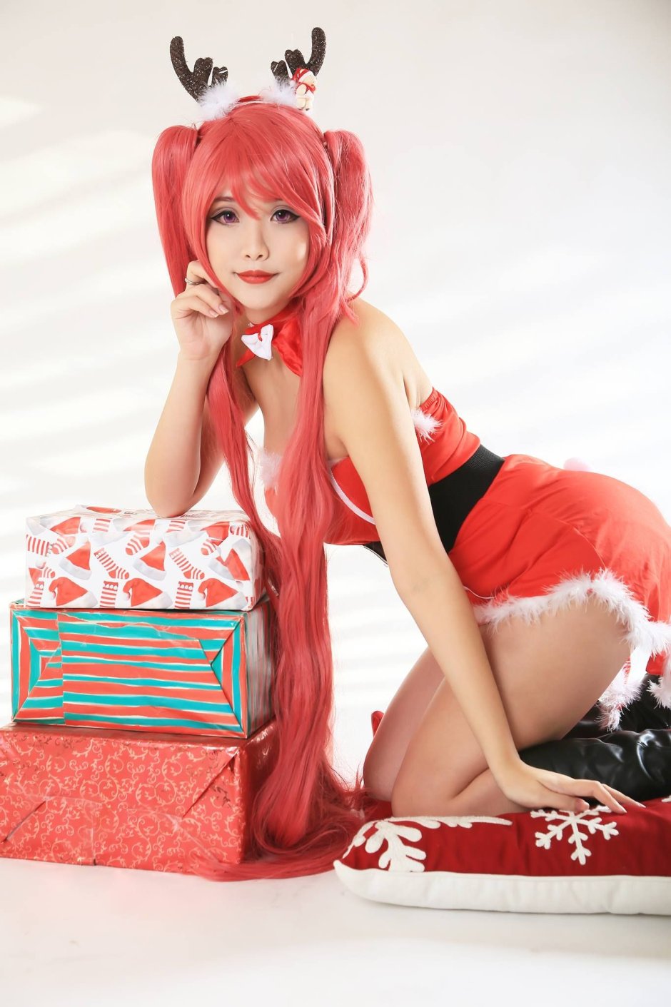 Cosplay Bulma Bunny by Elune