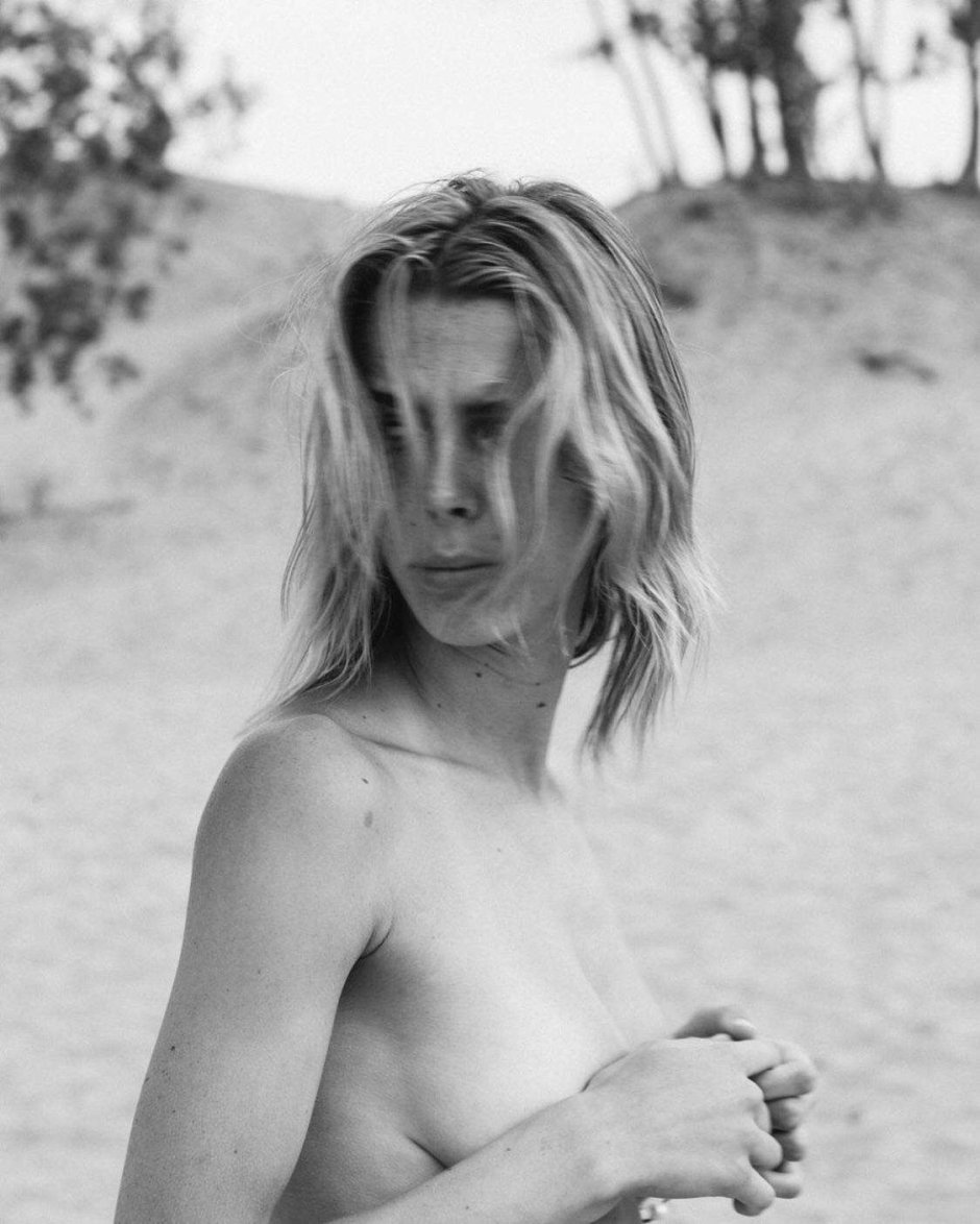 Erotic photos of Ashley Grayam