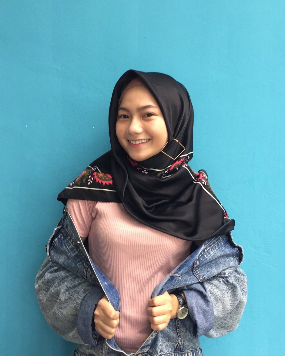 Ustazah Bogel