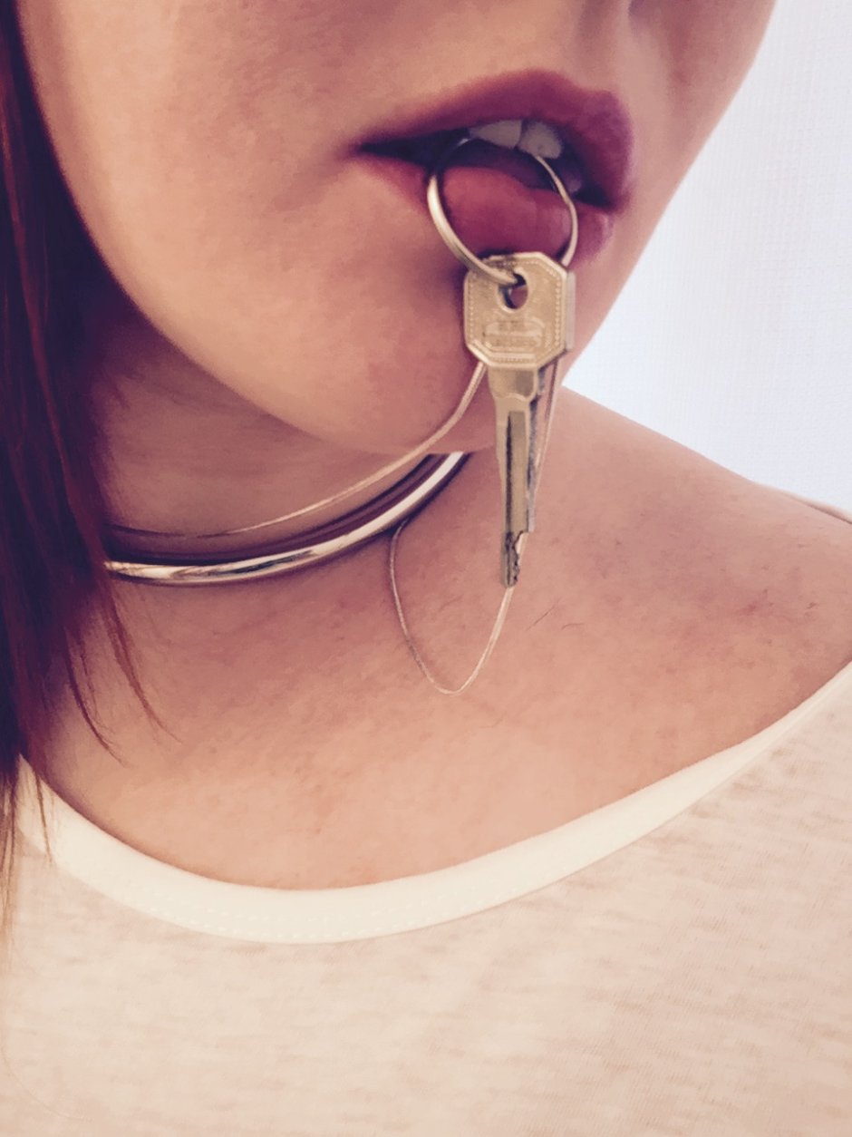 Keyholder Selfie