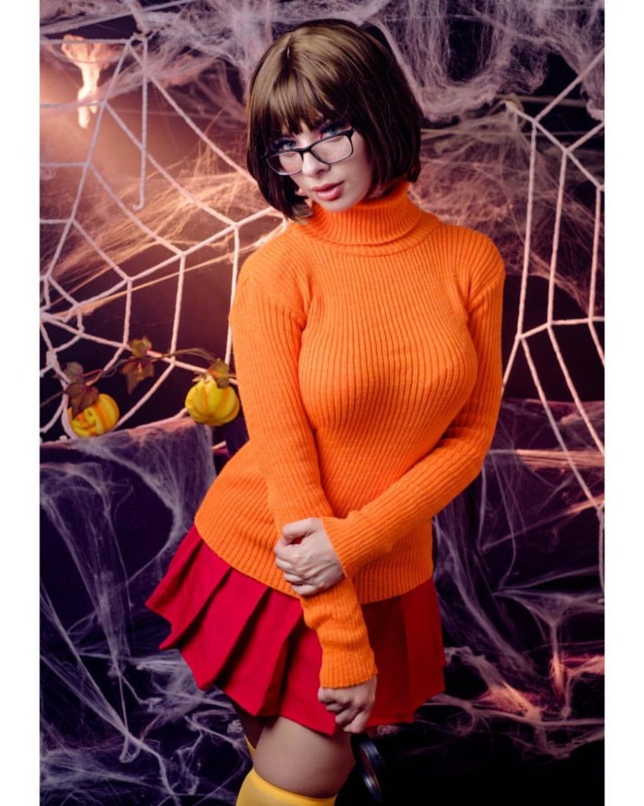 Veronica Black Velma