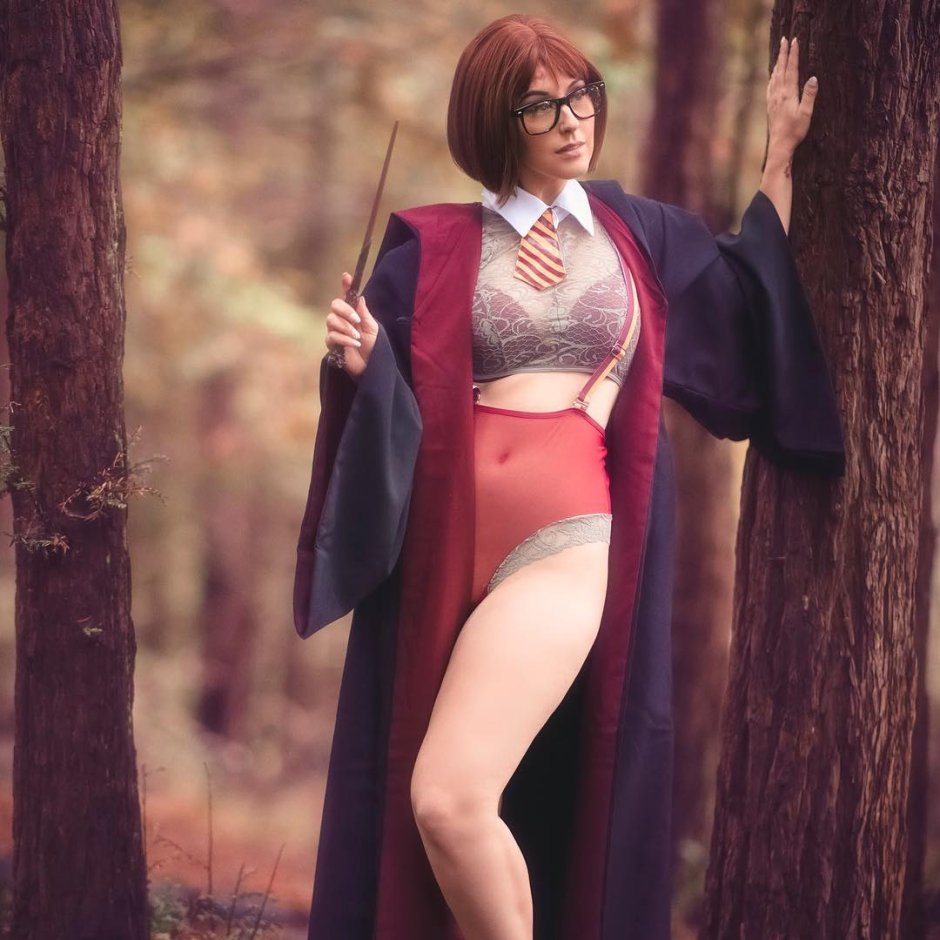 Daphne Dinkley 18