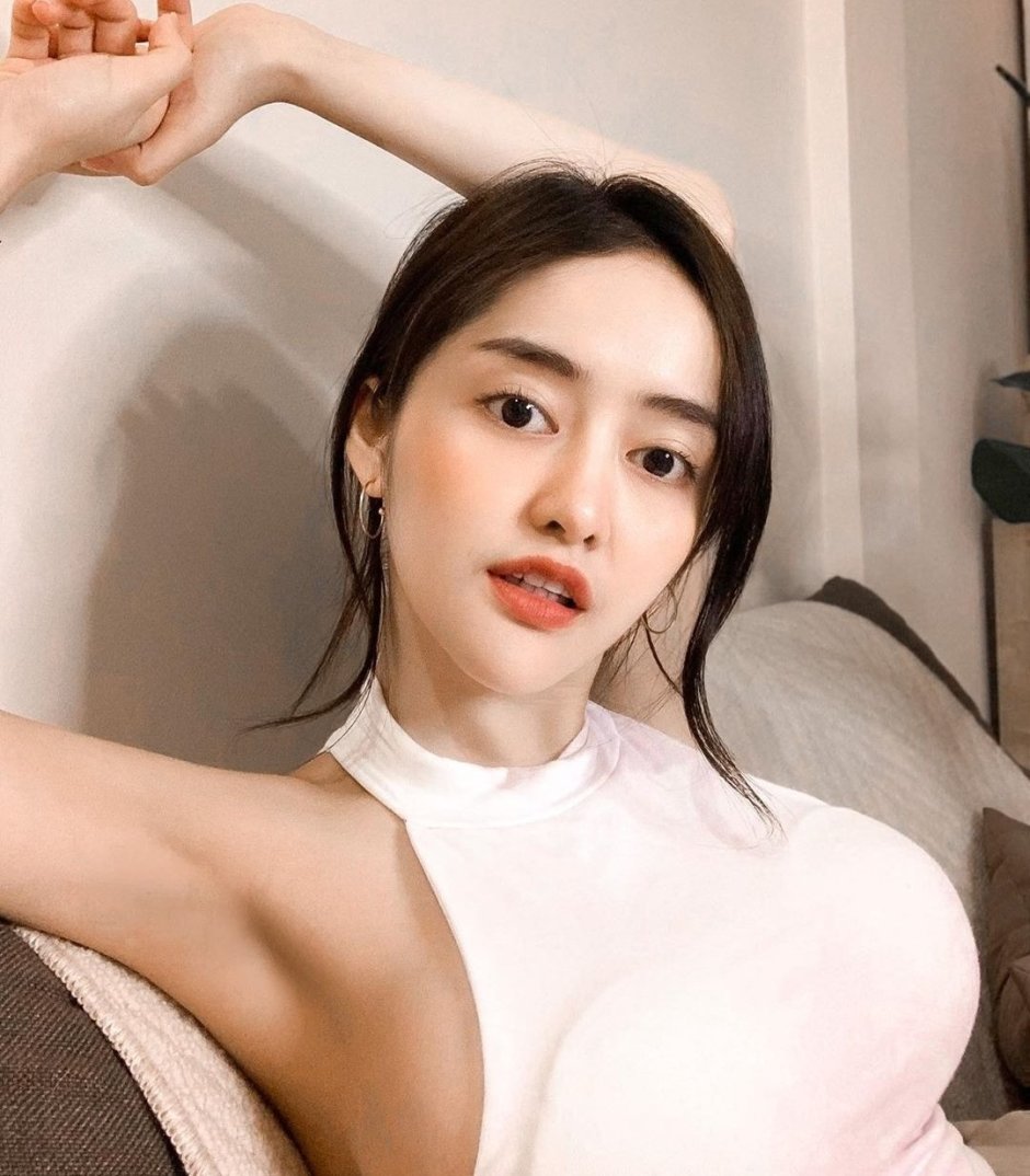 Kuoko Kayley Fake Cumshot