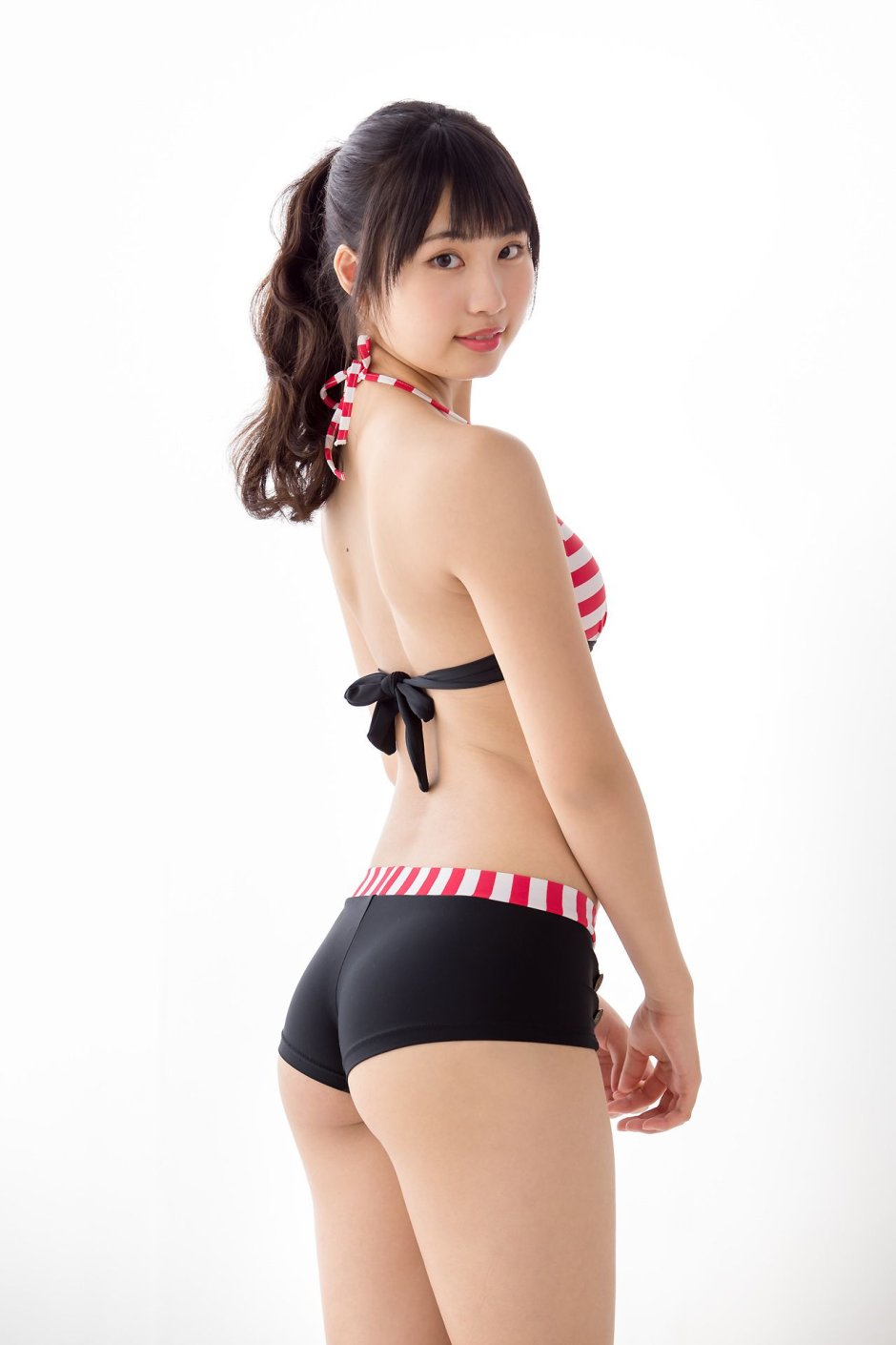 Mina tsubaki nips