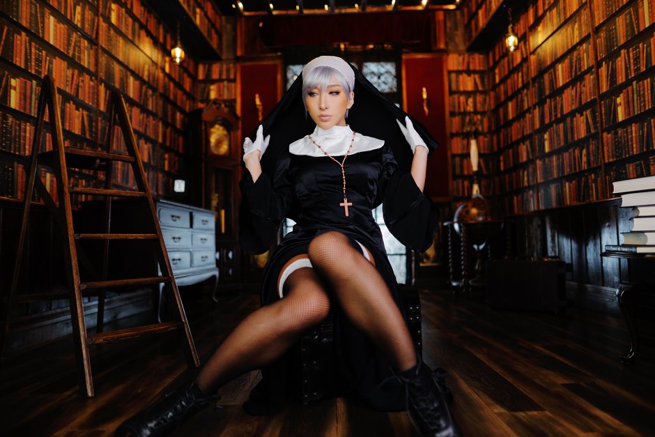 Anna Sugar (Anya Sugar)