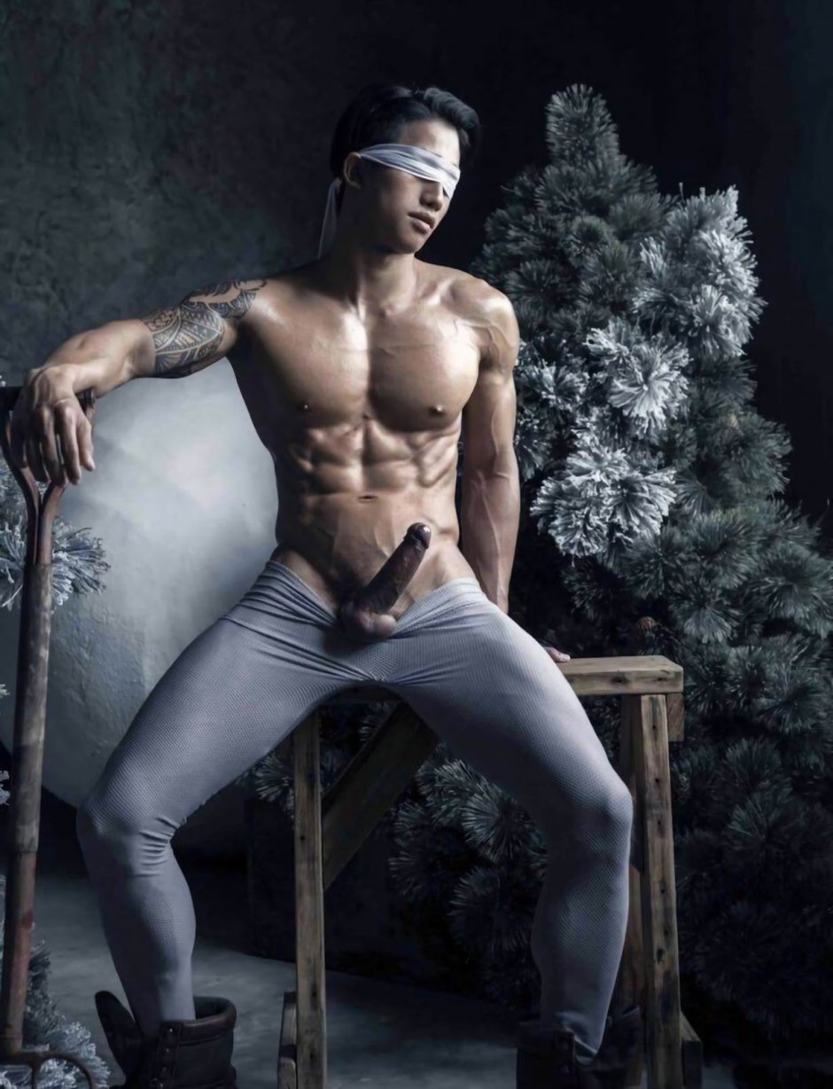 Naked Korean men