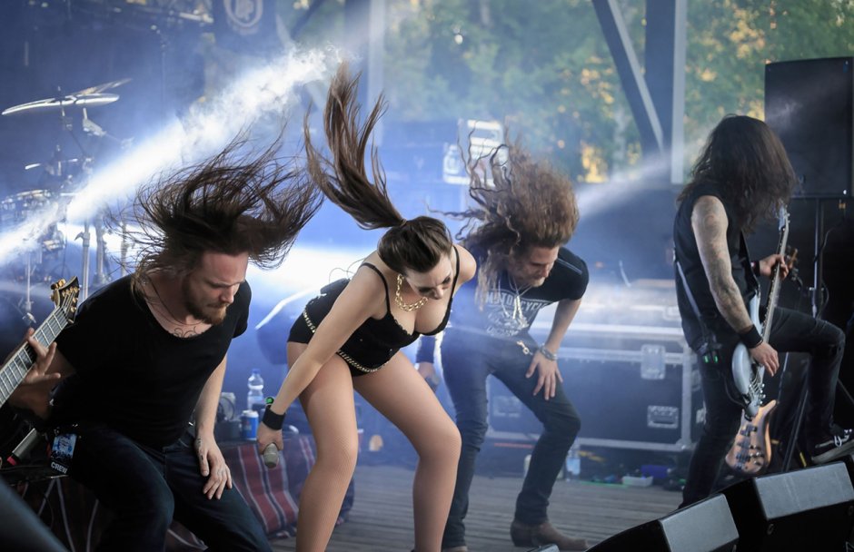 Elize Ryd Hot