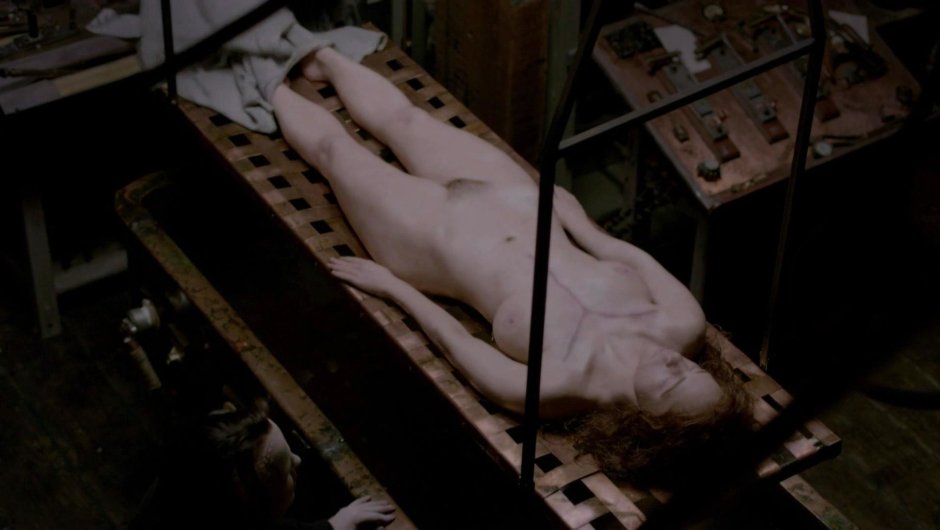 Billy Piper naked in the film