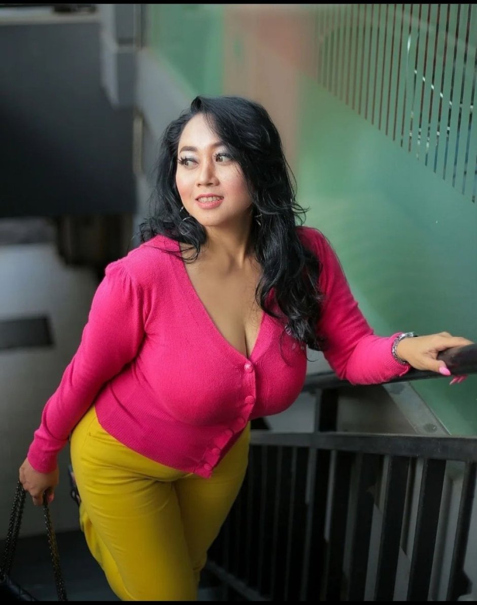 Anastasia Hakim model