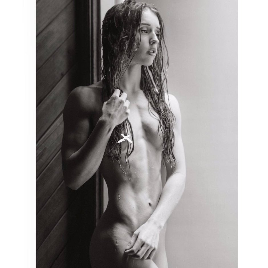 Briana Altis Model Naked