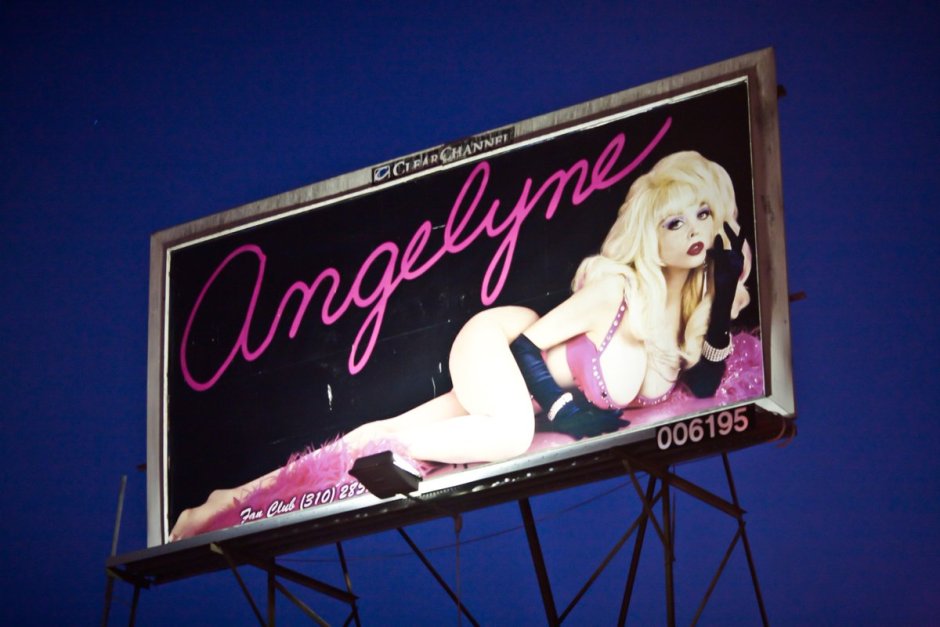 Angelina billboards