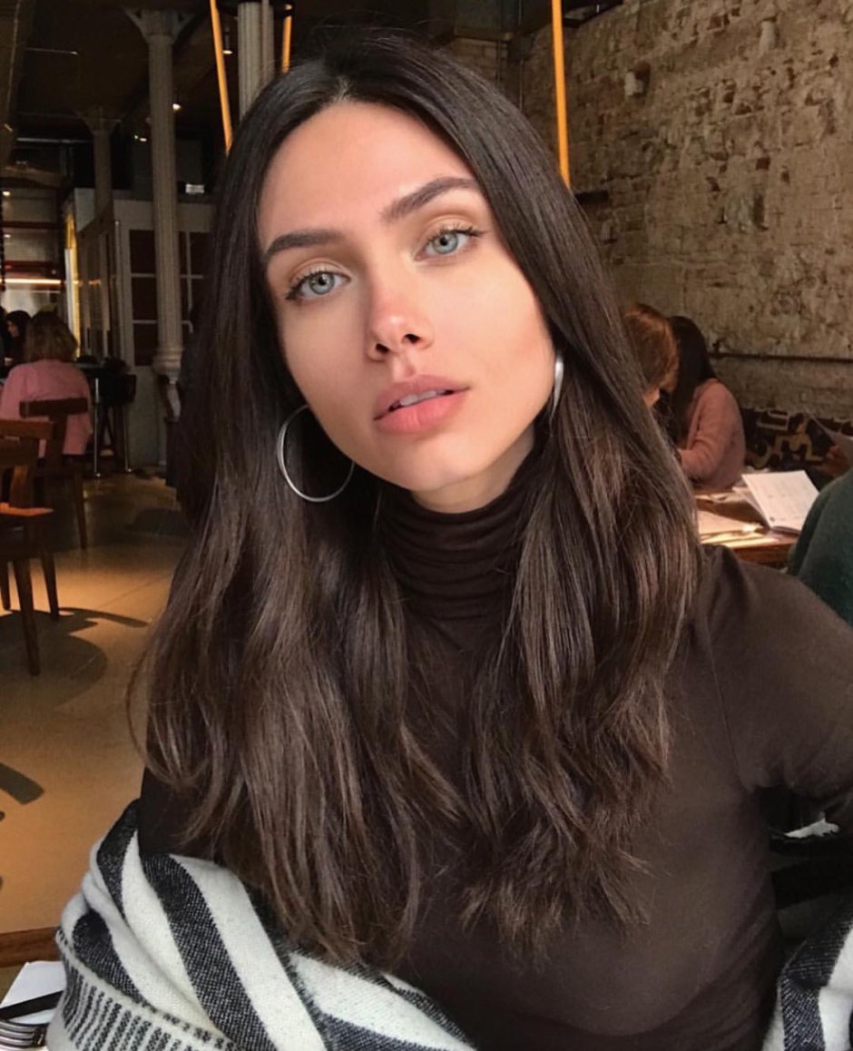 Vika Bronova photo shoot