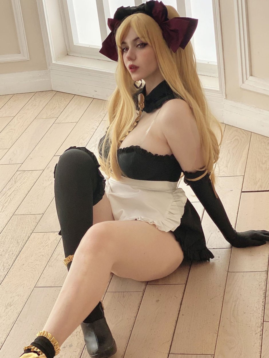 Alina Becker Makima Cosplay