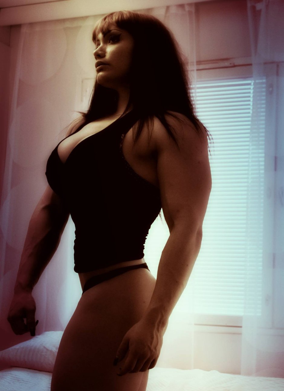 Natalya Kovalyova bodybuilder