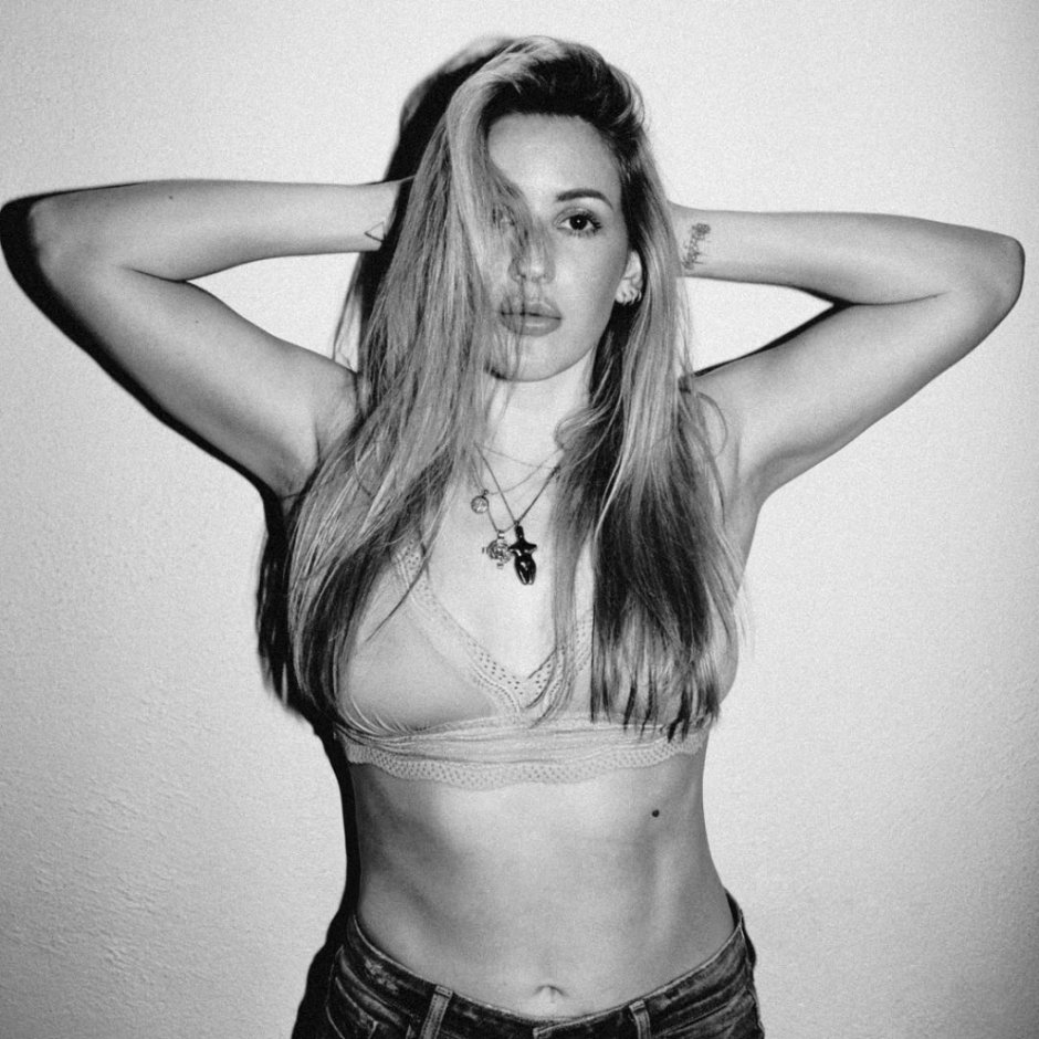 Ellie GOULDING NIPPles