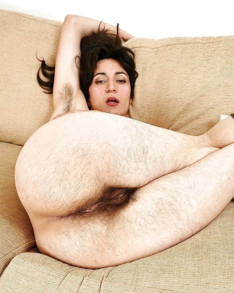 Women with hairy manda