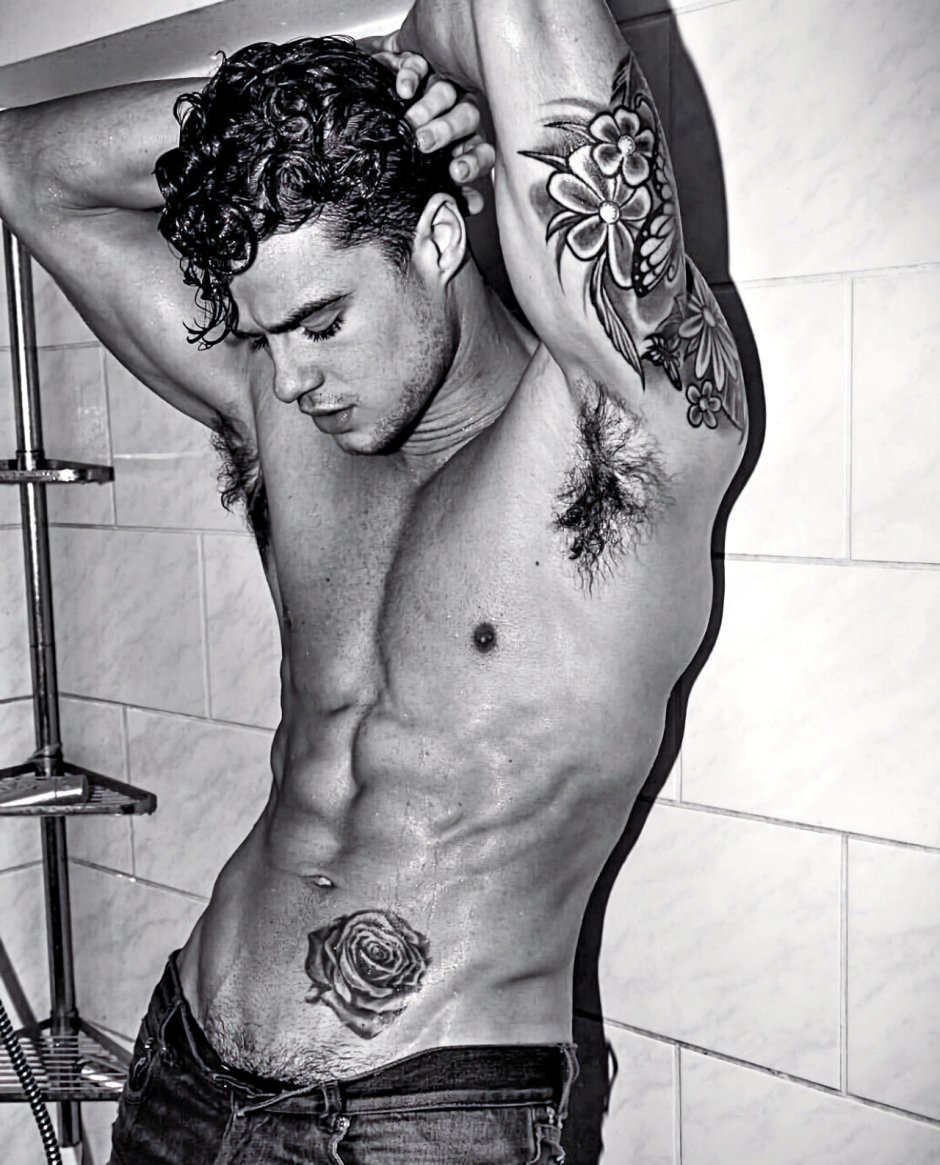 Beautiful half -naked men