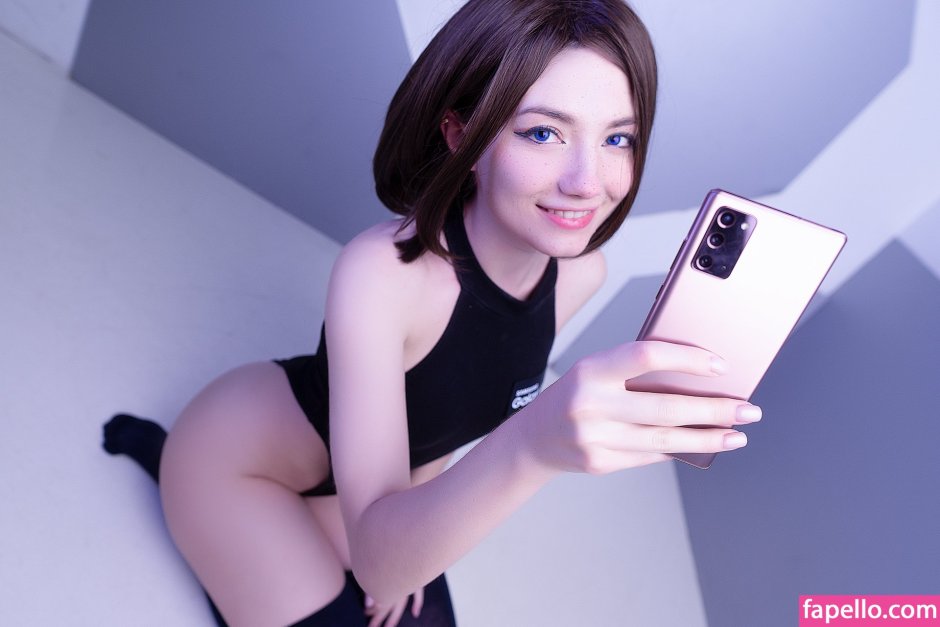 Naked Carry Key Cosplay