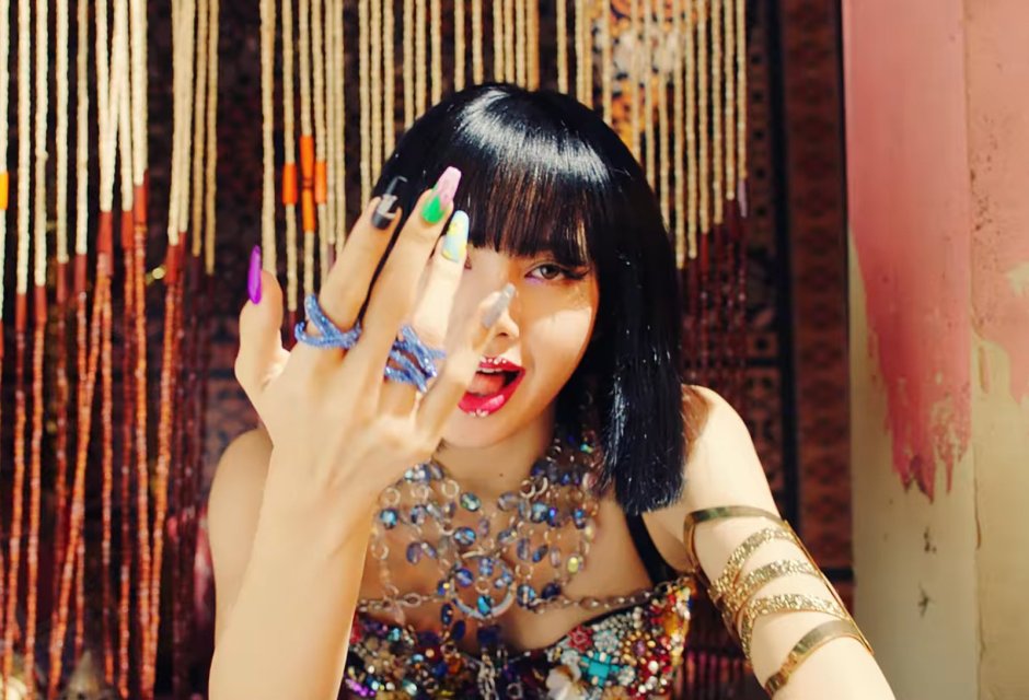 Lisa Blackpink 2021