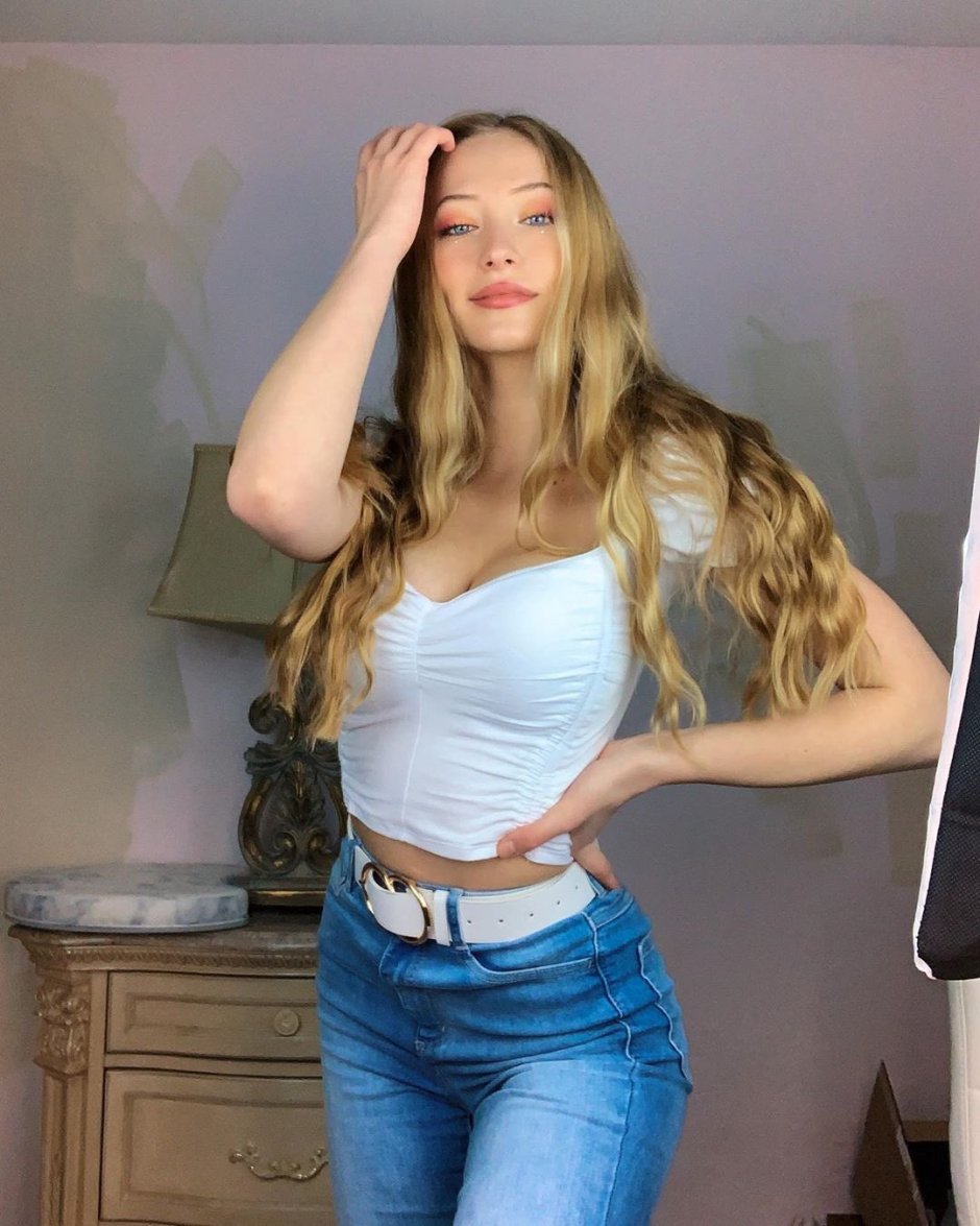 Sofia Diamond Hot