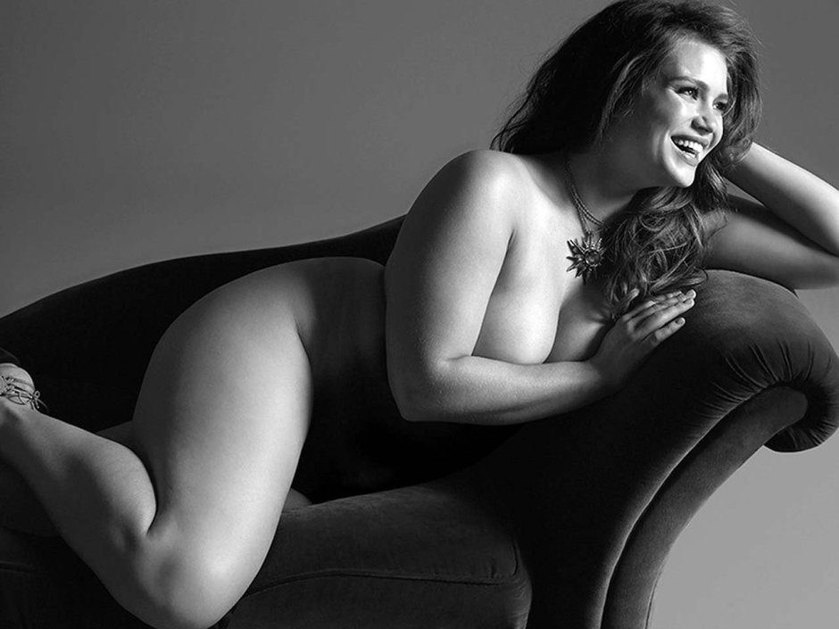 Tara Lynn Model Plus Saiz Naked