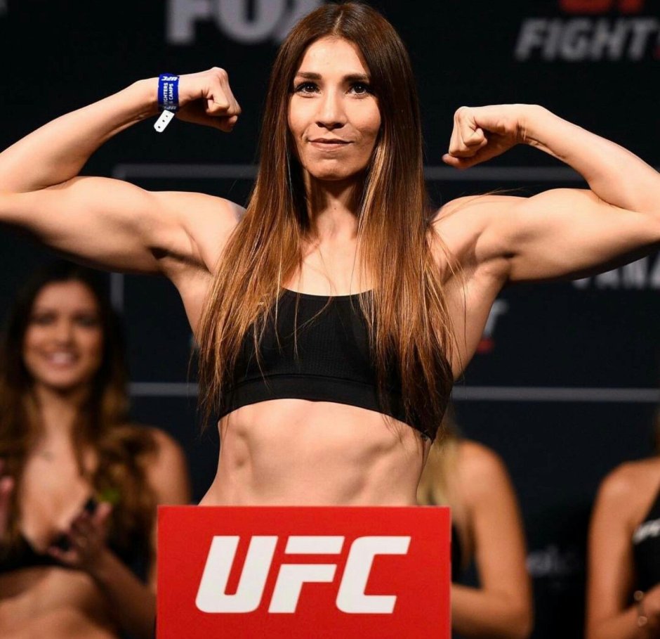 Irene Aldana fighter