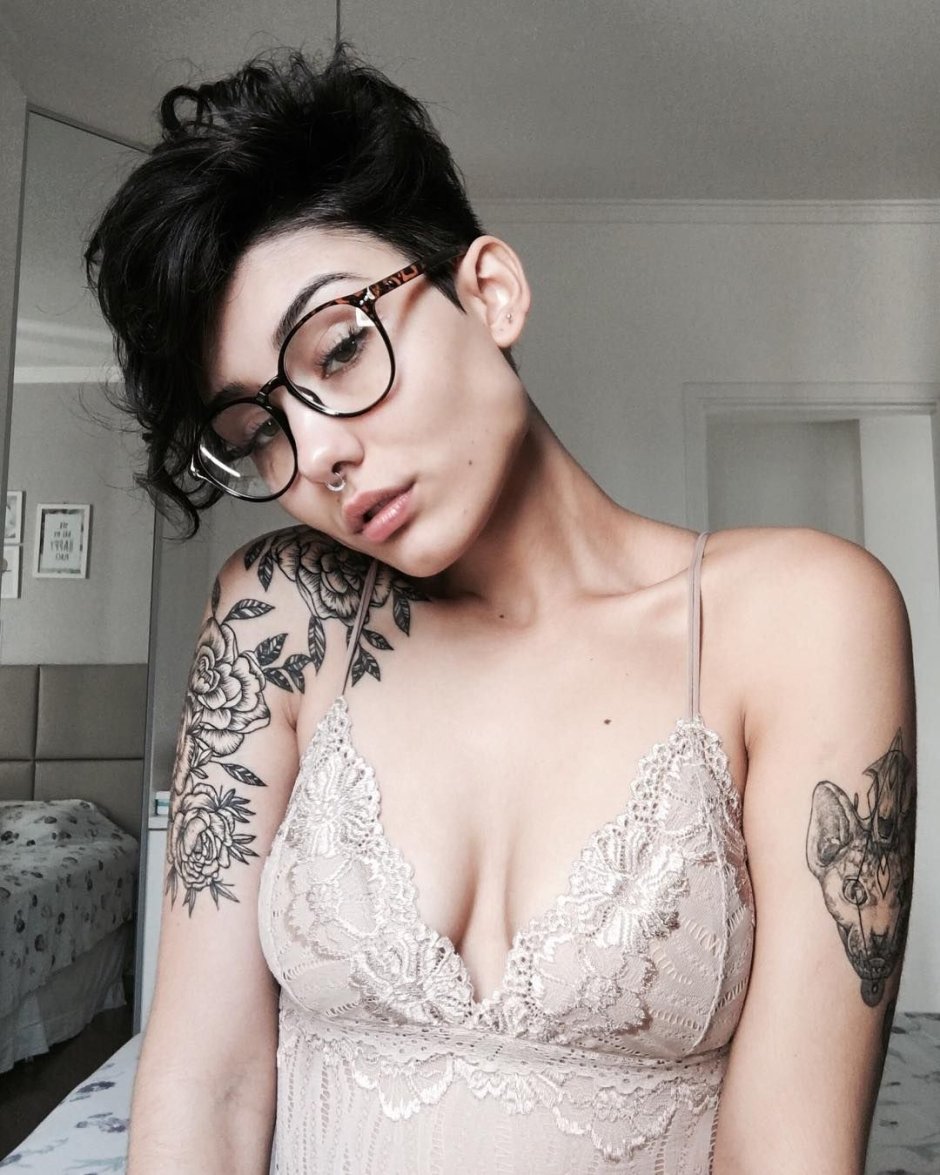 Short -haired informal