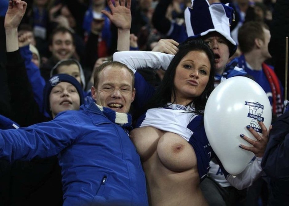 Showed tits on football