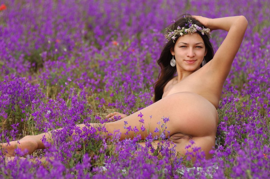 Naked spring girls