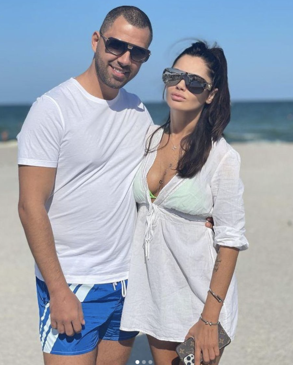 Pepe Romanian singer with his wife
