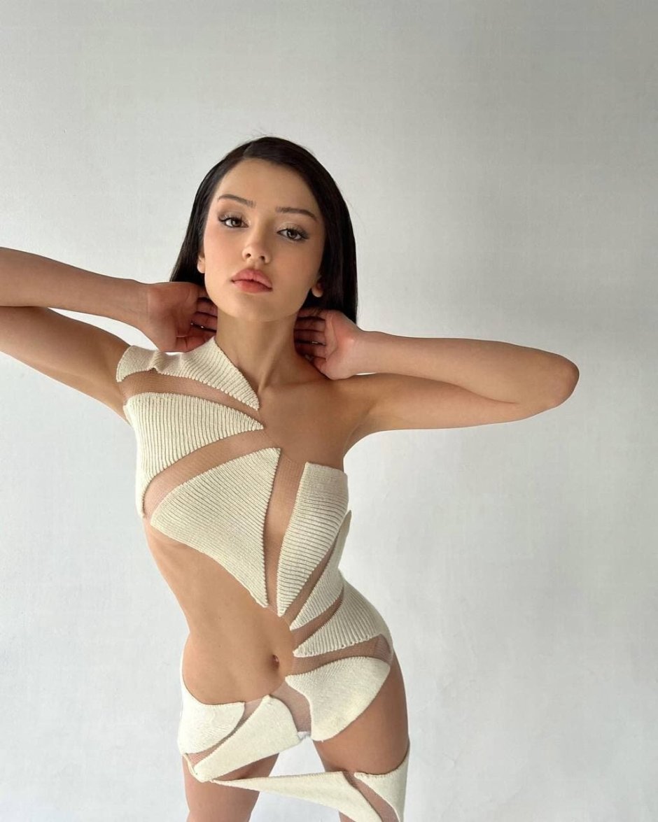 Dina Saeva Maxim