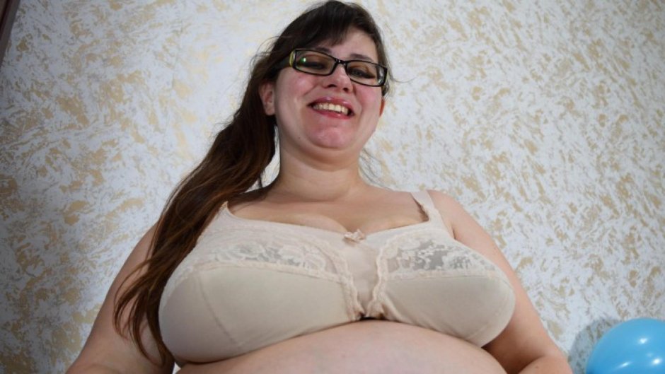 Naked fat Nina Dolle