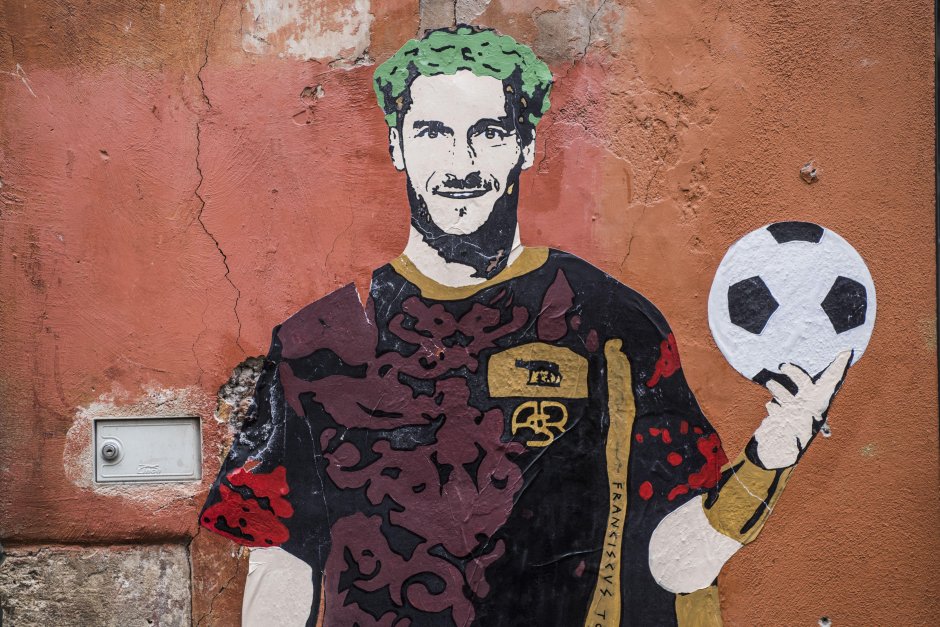 Francesco Totti graffiti