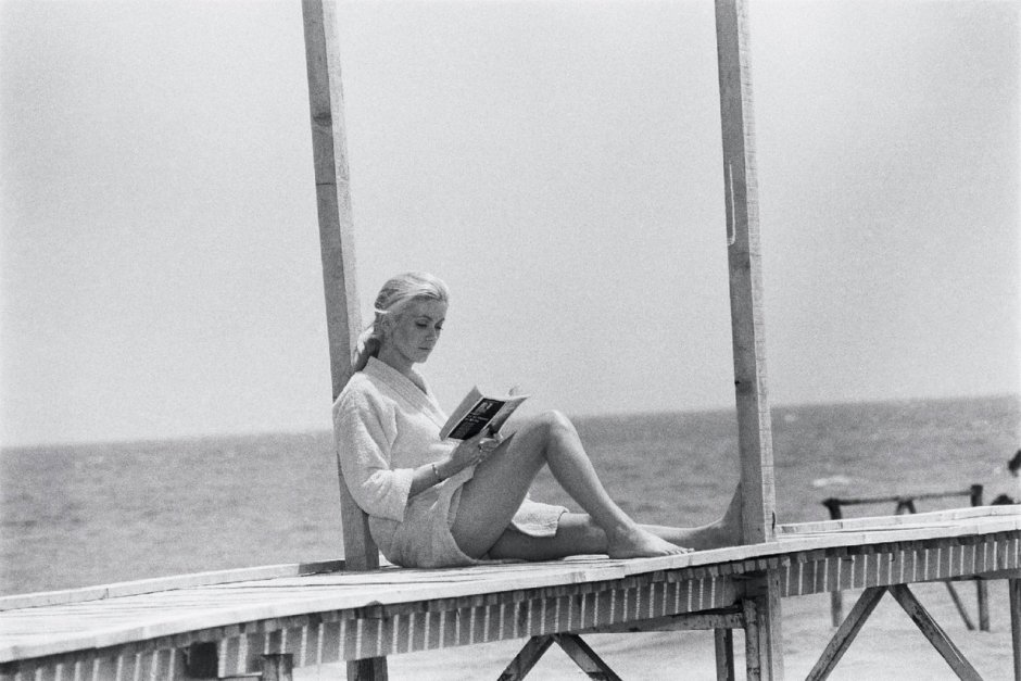 Katrin Deneva Figure in Youth