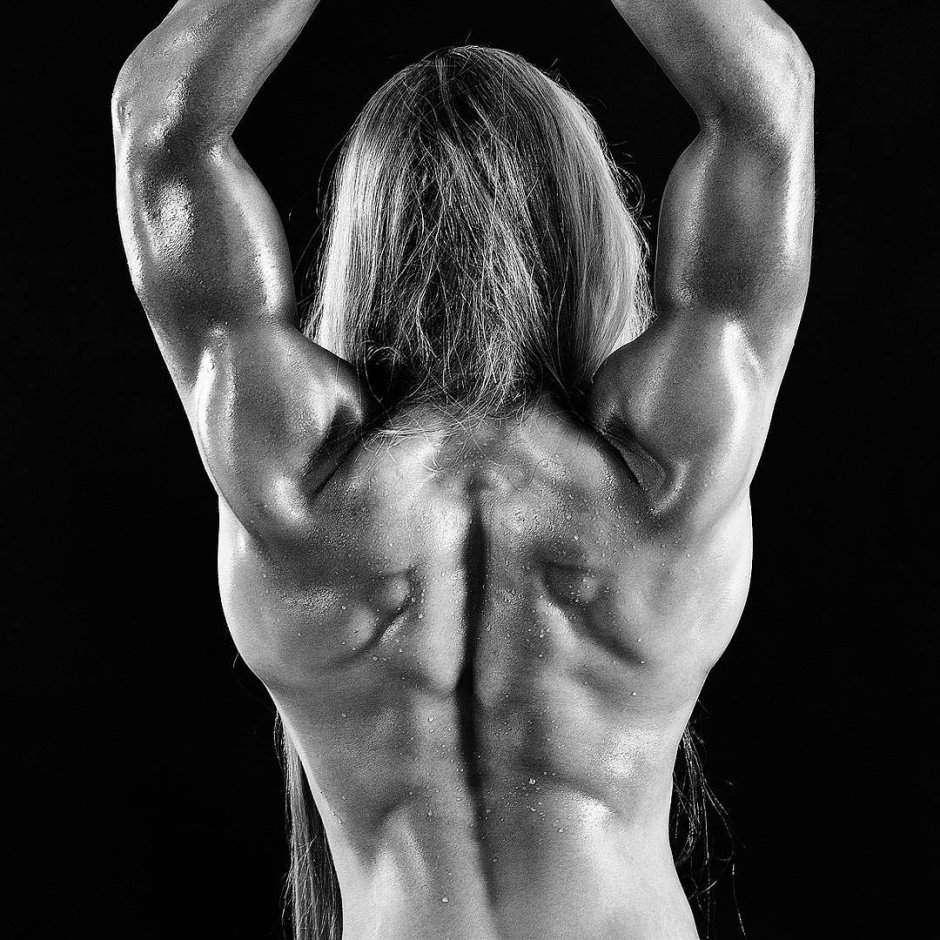 Sarah Bekman's back