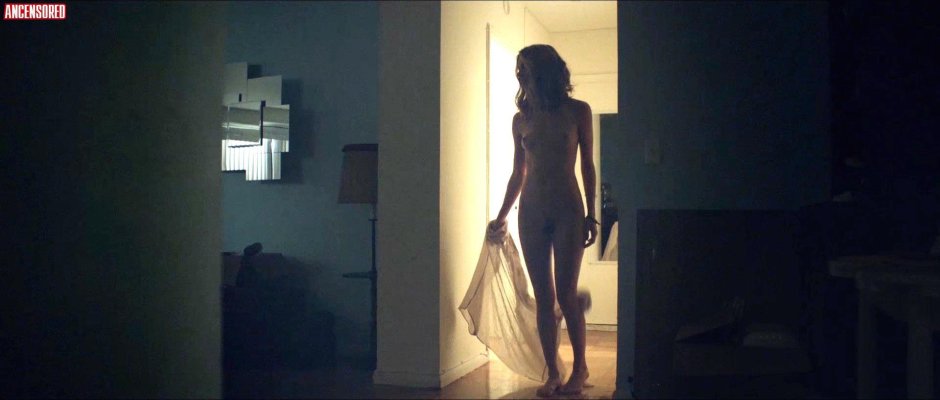 DOUN OLEVINIA Naked in movies