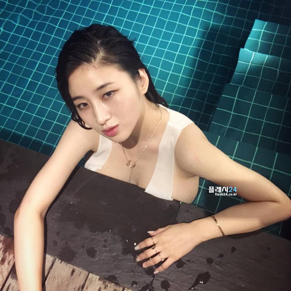 Model Kim Woohyeon