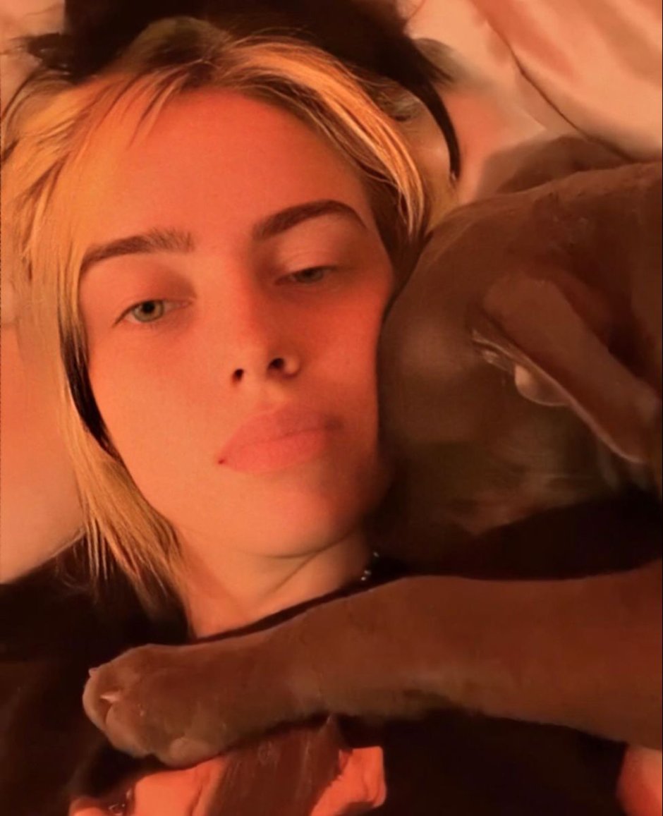 Billie Elish Feet
