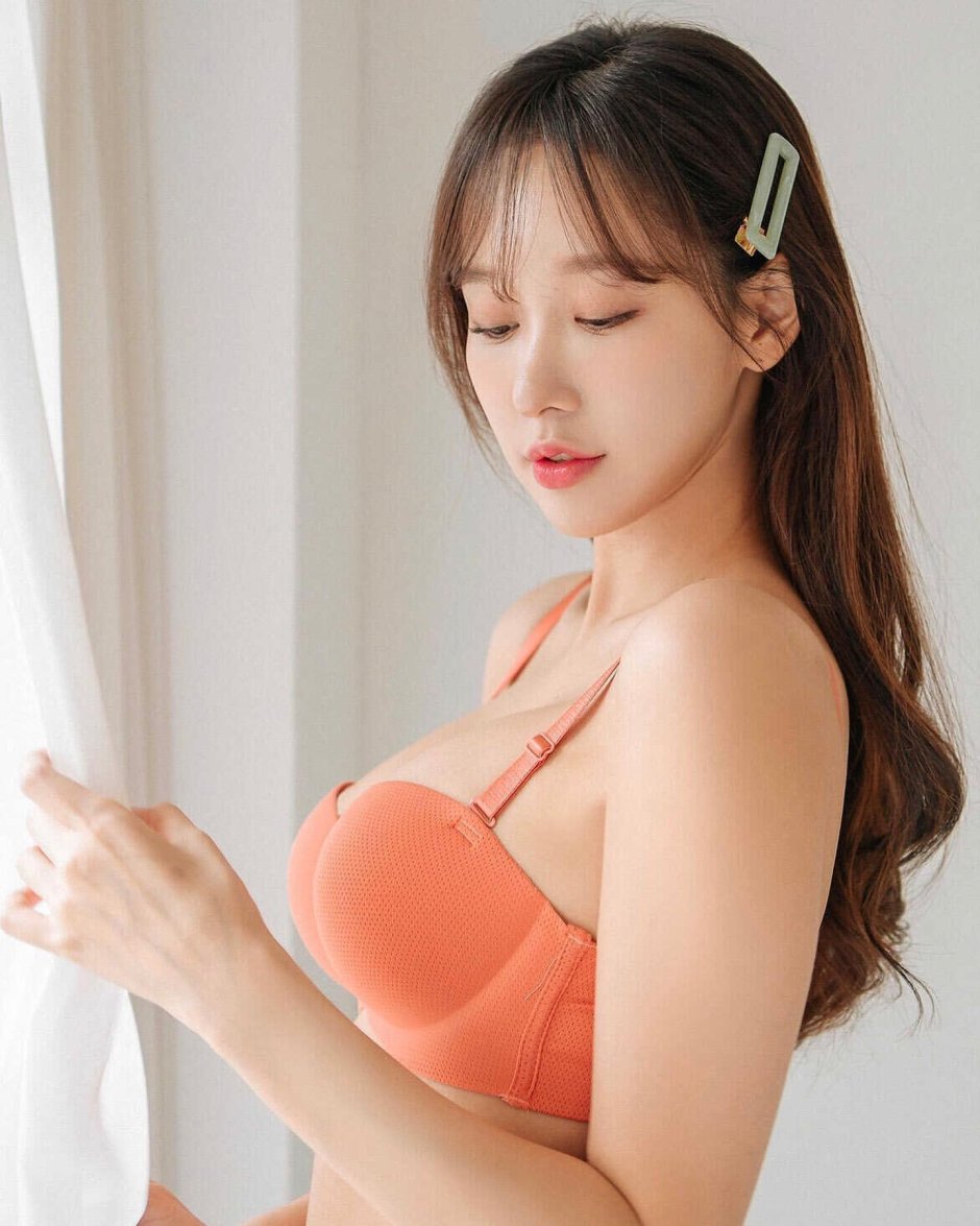 Clara lee 18