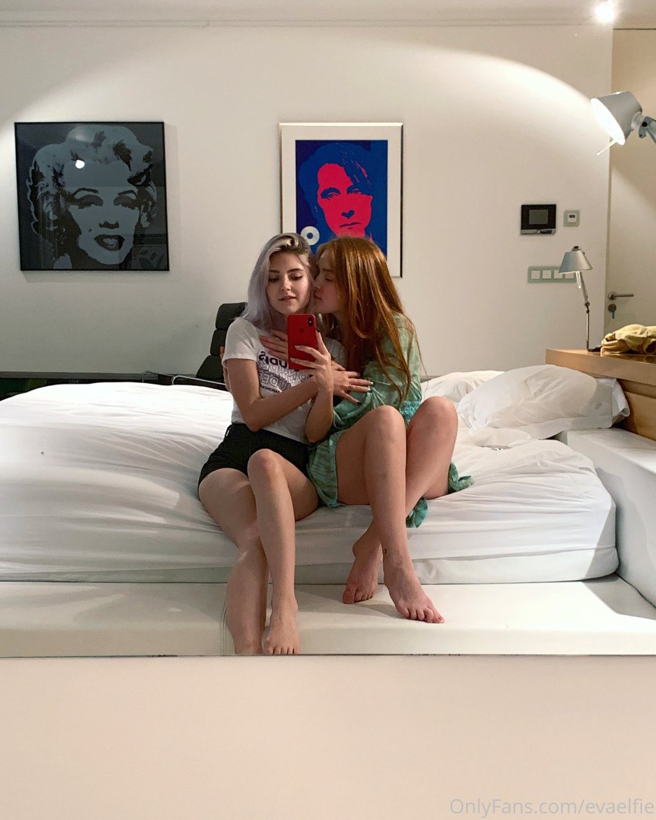 Eva Elphy and girlfriend