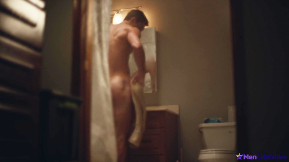 Jacob Elordi Naked